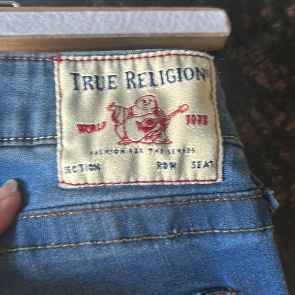 Women’s true religion jeans - Picture 3 of 3